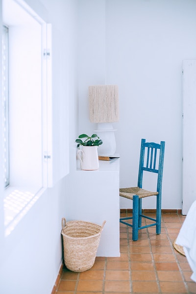 Personnaliser la déco d'intérieur pas cher : peindre ses meubles